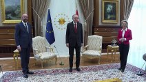 Bruxelas reage a incidente protocolar na Turquia