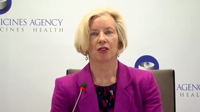 La EMA pide seguir vacunando con AstraZeneca pese al posible vínculo con las trombosis