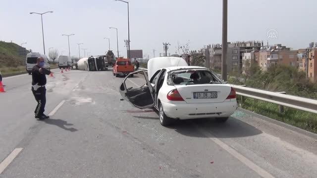 Son dakika haberi: Otomobil ile beton mikseri çarpıştı: 1 ölü, 2 yaralı
