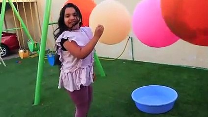 شفاتحدي بالونات السلايم العملاقة مع شفا