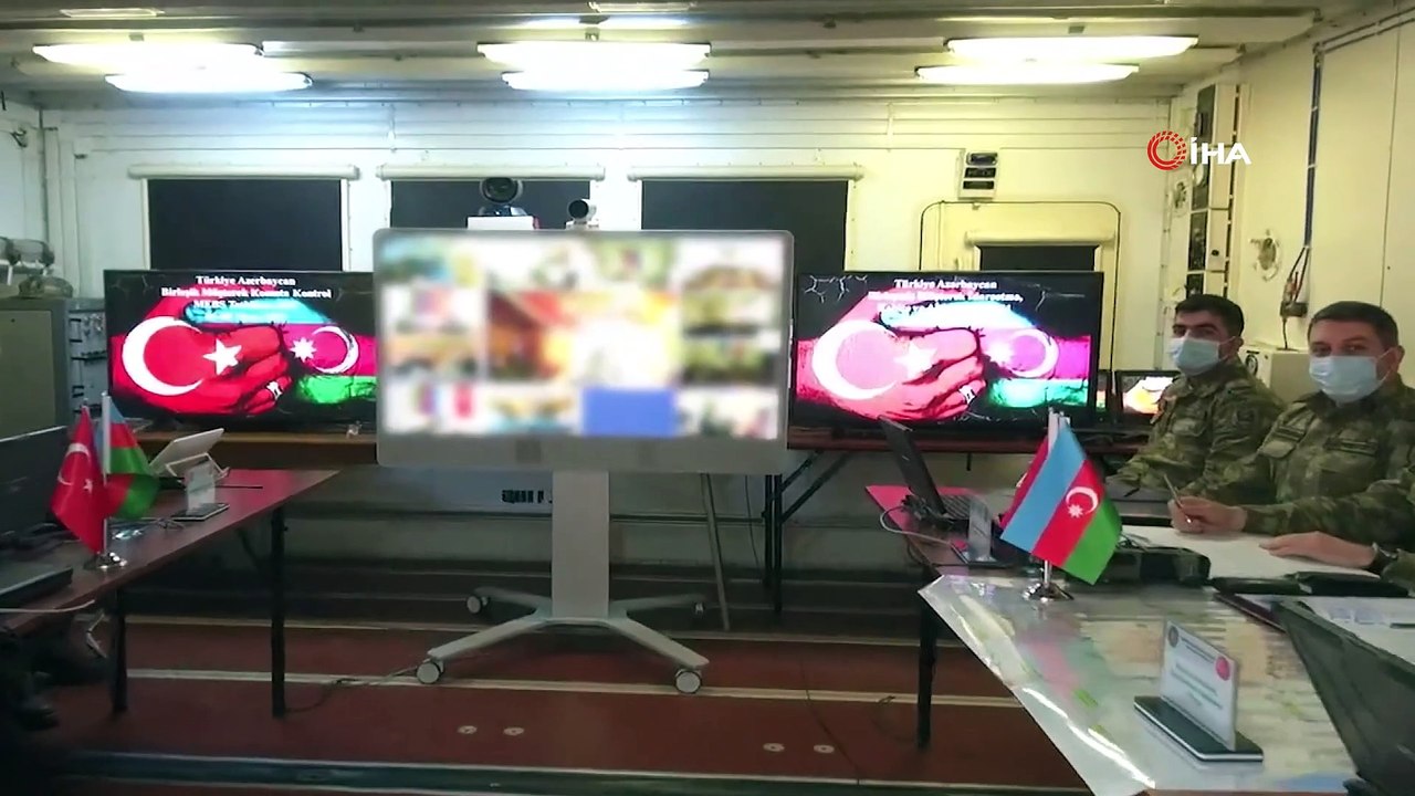 - Azerbaycan ve Türkiye muhabere birliklerinin ortak tatbikatı devam ediyor- Azerbaycan Savunma Bakanı Hasanov, ortak askeri tatbikatı izledi