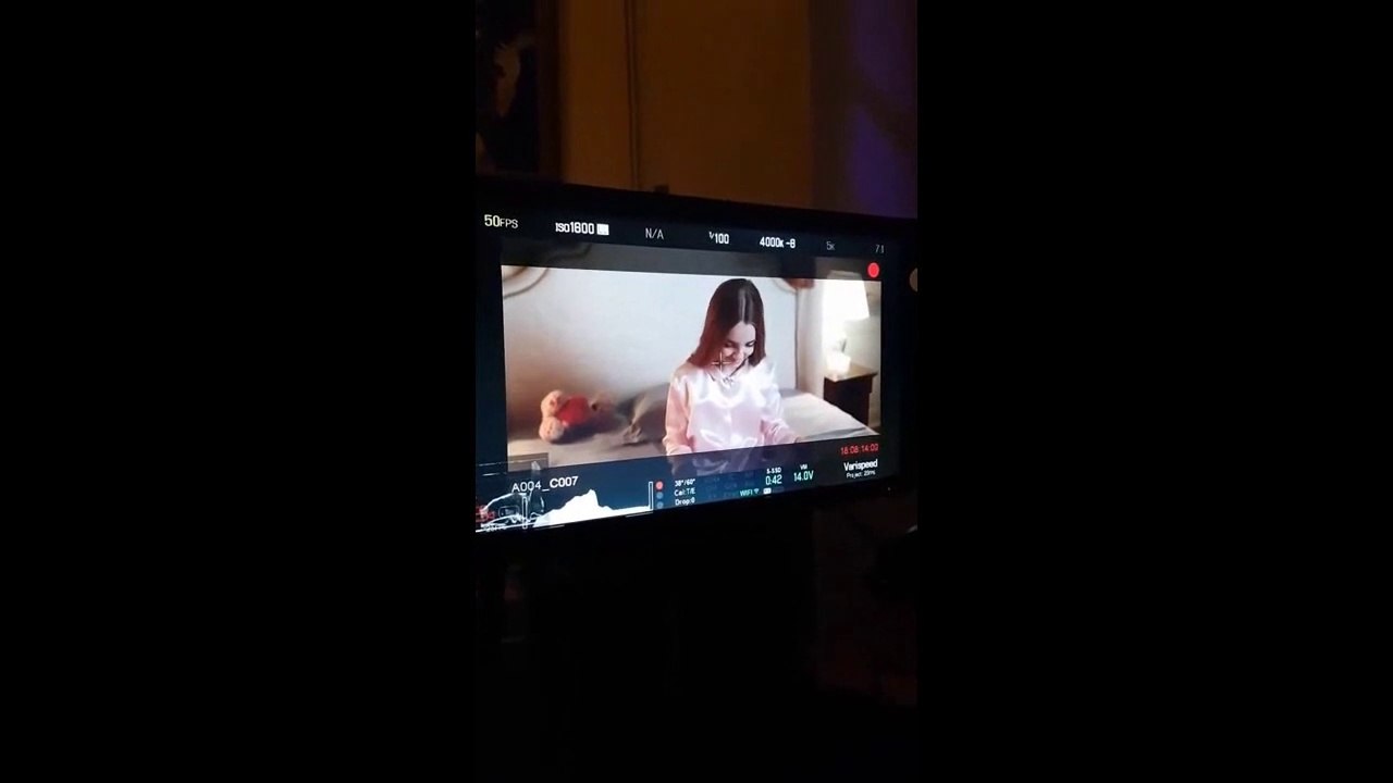 Angélina : Tournage du clip "Qui dit mieux ?" (1)