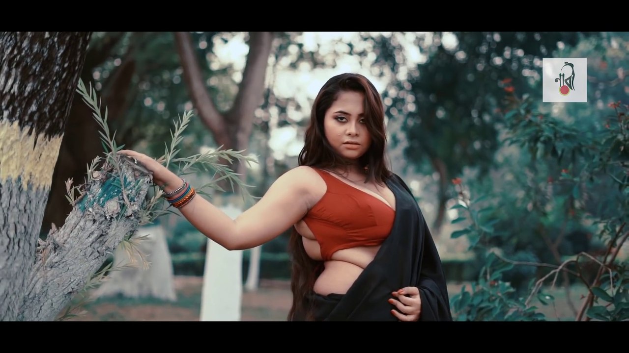Australia Fashion _ Instagram Name _ parnahere _ Black Color Saree _ 2020