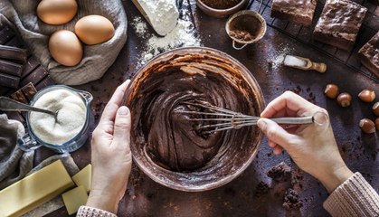 Does It Matter In What Order You Add Wet and Dry Ingredients?