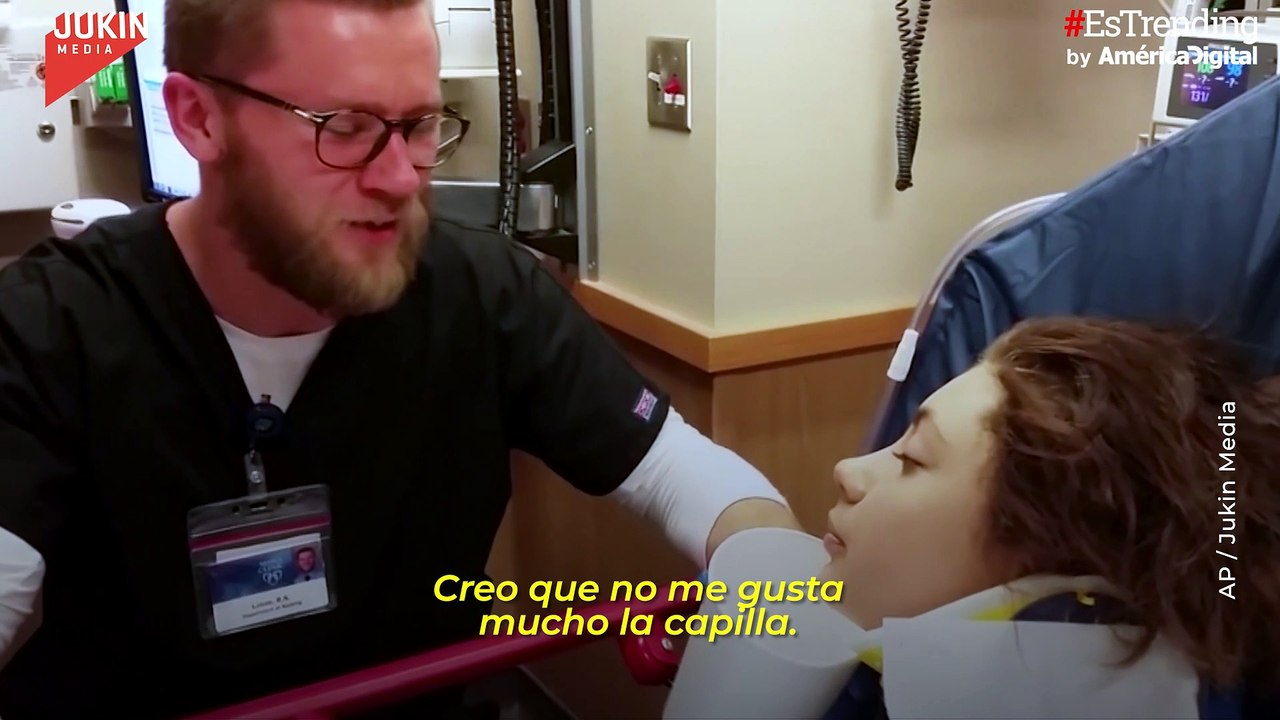 “Nos vamos a casar”: joven anestesiada le declara su amor a un enfermero