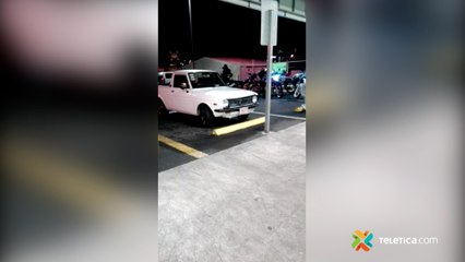 tn7 Agente de seguridad privada rescató madre y niña atrapadas en vehículo a punto de incendiarse 070421