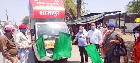 जल जीवन मिशन के वाहन को एसडीएम ने हरी झंडी दिखाकर की रवानगी