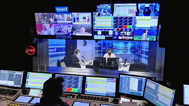 Philippe de Villiers : Je suis féministe, vous le savez ! (Canteloup)