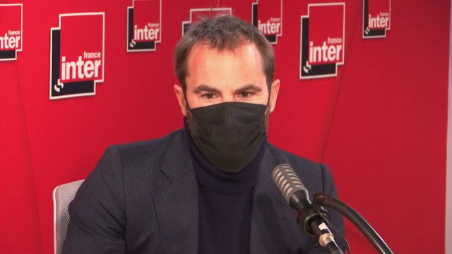 Antoine Vitkine : Aussi fou que cela puisse paraître pour un tableau à 450 millions de dollars, le Salvador Mundi n'a jamais été expertisé scientifiquement avec les moyens modernes de la science.