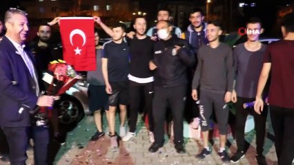 Kavga ihbarına giden polis ekiplerine sürpriz