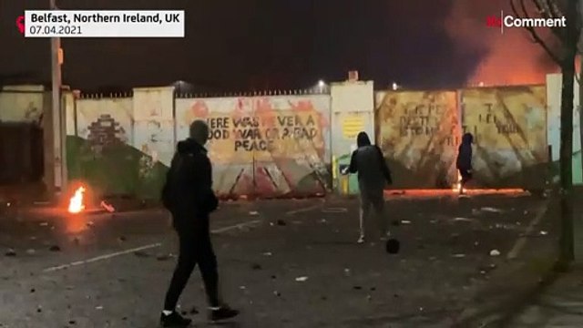 Kuzey İrlanda'da Brexit gerilimi, Belfast sokakları yine karıştı | Video