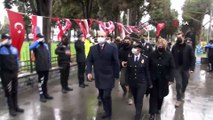 İstanbul İl Emniyet Müdürü Zafer Aktaş, Edirnekapı Polis Şehitliği'ni ziyaret etti