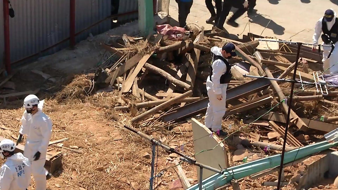 '4명 사상' 광주 계림동 주택 붕괴 사고 현장 합동 감식 / YTN