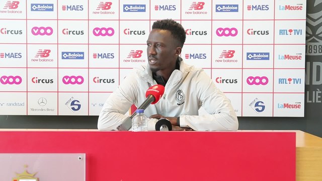 Conférence de presse de Mbaye Leye (Standard de Liège)
