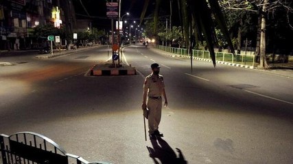 Télécharger la video: Covid-19: Karnataka govt imposes night curfew in 6 cities including Bengaluru, Mysuru