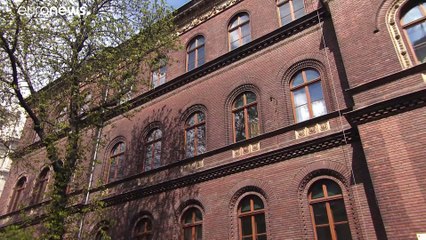 Angst ums Abi: Protest gegen Öffnung der Schulen in Ungarn am 19. April