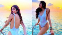 Janhvi Kapoor का Swimsuit में दिखा जबरदस्त Bold Look, कभी नहीं देखा होगा ऐसा अंदाज  ! Boldsky