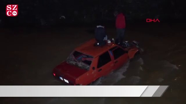 Polisin 'dur' ihtarına uymayan sürücü, otomobiliyle dereye uçtu