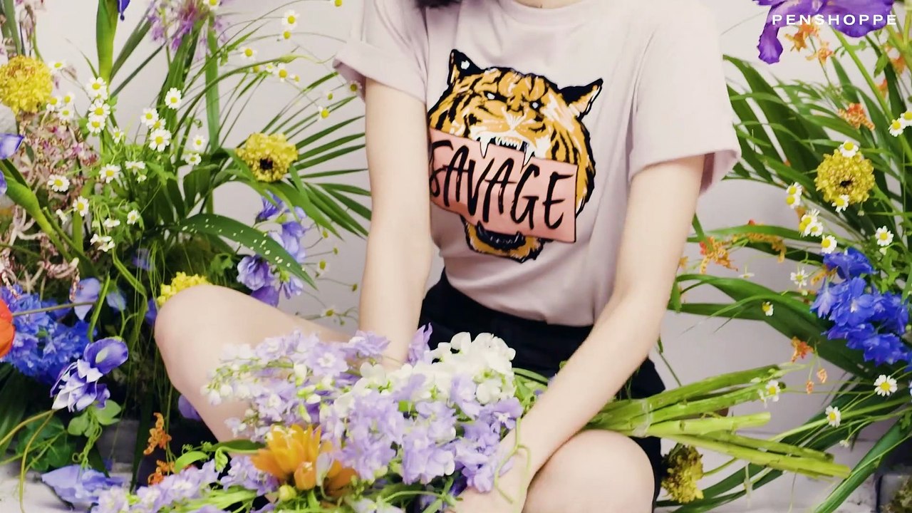 BLACPINK Lisa wears our fave summer looks from PENSHOPPEreset