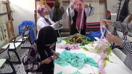 Kullanılmayan tekstil ürünleri kadınların elinde yeniden hayat buluyor