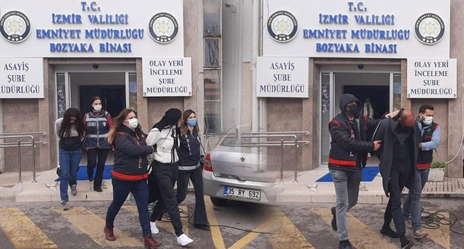 Binlerce liralık vurgun! Türk ve Alman vatandaşlarını dolandıran çete çökertildi