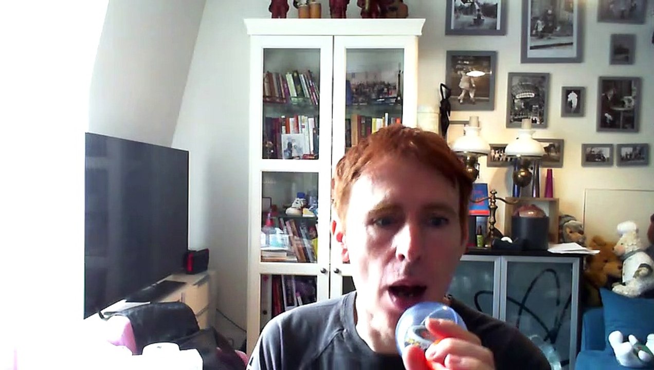 Wiwi égratigne "mais quoi oui quoi pourquoi"