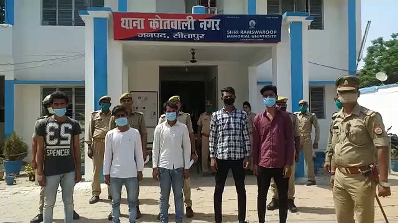 चोरी लूट मामले फरार चल रहे 4 अभियुक्तों को पुलि...