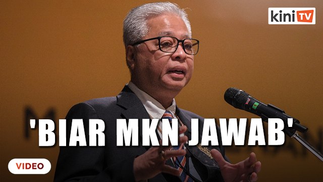 'Kena tanya MKN' - Ismail komen poster wilayah Sabah dan Sarawak