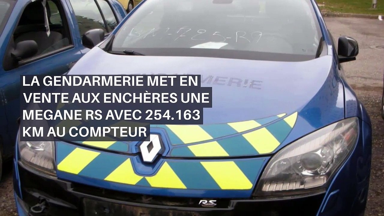 VIDEO - UN CAMION VIENT PERCUTER UNE POMPE À ESSENCE, HEUREUSEMENT C’ÉTAIT UN CAMION DE POMPIERS_IN