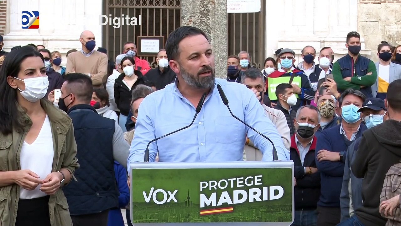 Abascal critica que los políticos "progres" prometan "un falso paraíso" a los inmigrantes