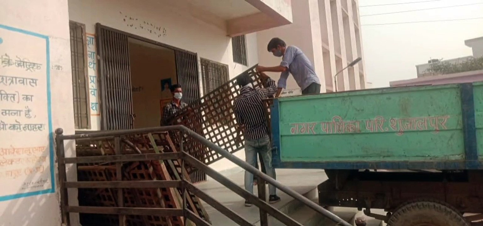 जेएनएस कॉलेज के नवीन भवन में बन‌ रहा कोरोना मरीजों के लिए बेड का आइसोलेशन वार्ड