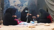 عشرات آلاف الأرامل شمال غربي سوريا بحاجة للمساعدة