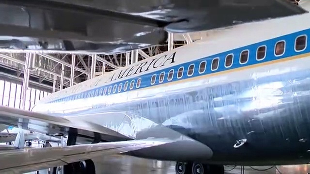 Inside The 3.2 Billion Air Force One