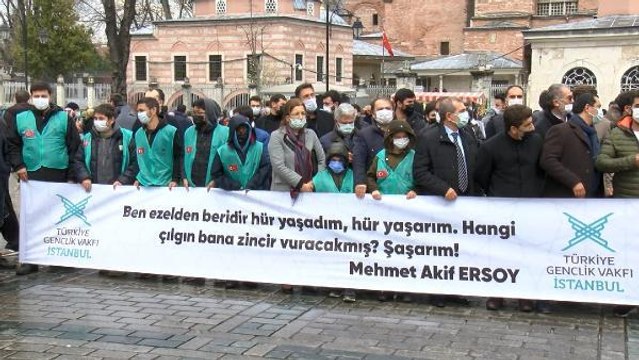Ayasofya Camii önünde emekli amirallerin bildirisine STK'lardan tepki