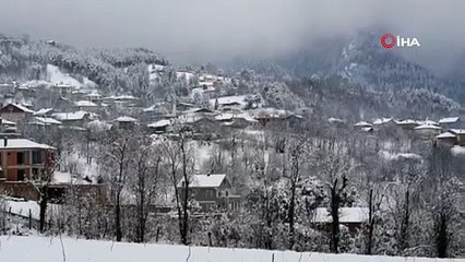 Bu görüntüler Bursa’dan! Kar kalınlığı 20 santimetreye ulaştı