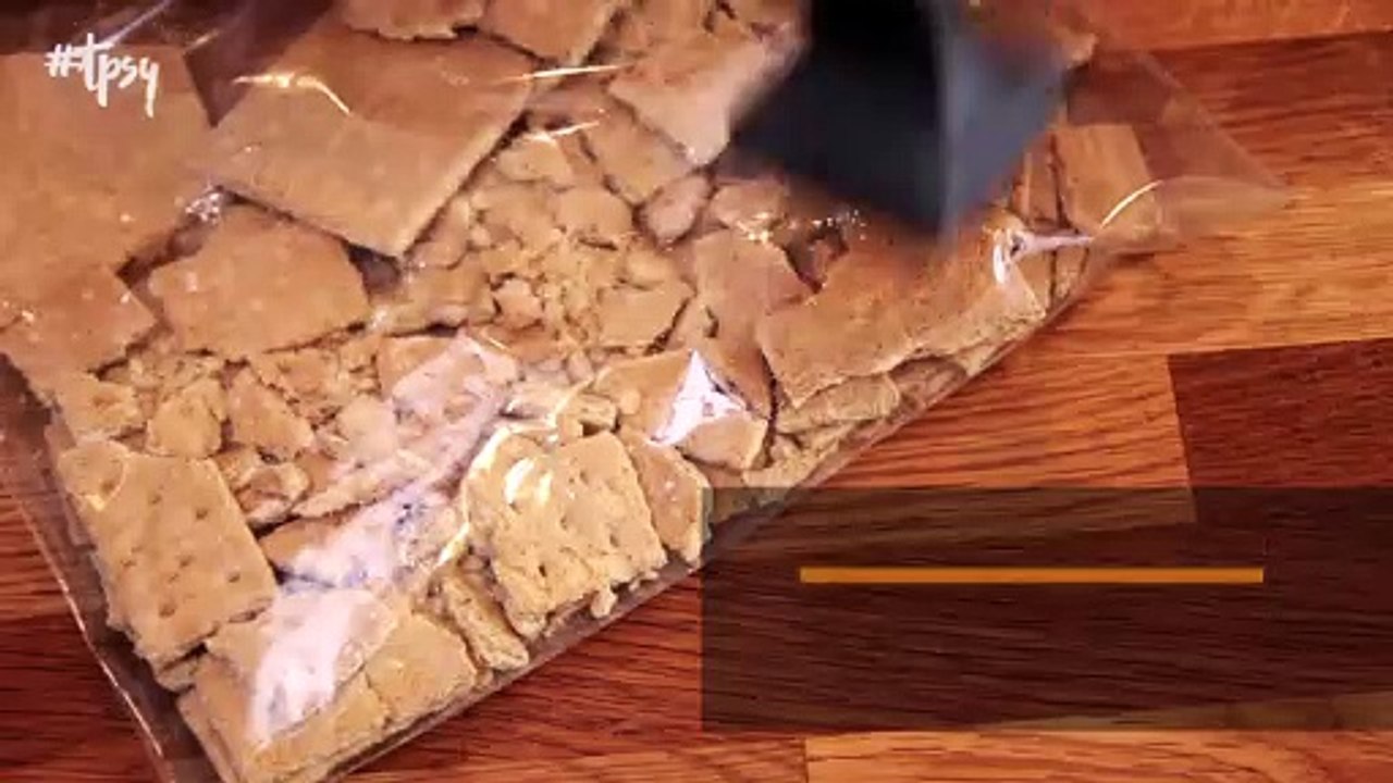 Easy No-Bake Chocolate Peanut Butter Bars