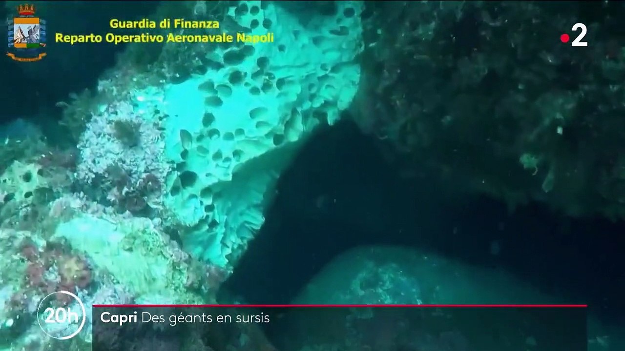 Capri : les Faraglioni, mythiques rochers de l'île, sont en sursis