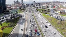 İstanbul’da kısıtlama öncesi trafik yoğunluğu erken başladı