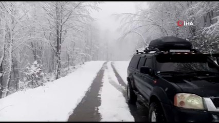 Düzce'de Nisan ayında kar manzaraları
