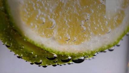 Does Sparkling Water Really Hydrate You?