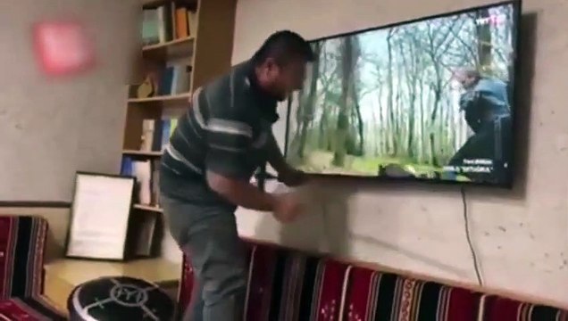 Diriliş: Ertuğrul izlerken Sadettin Köpek’i infaz eden dayı