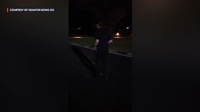 WATCH: Duterte jogging in Malacañang grounds amid health rumors