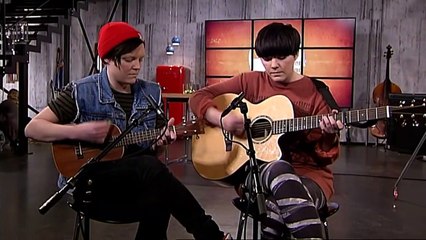 Video herunterladen: Pil & Liv - Sleep | Go' Aften Østjylland | 1 Februar 2012 | TV2 ØSTJYLLAND - TV2 Danmark