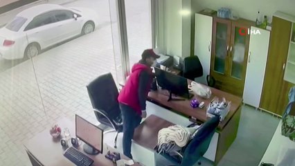 Bahçelievler'de gündüz vakti hırsızlık kameralara yansıdı