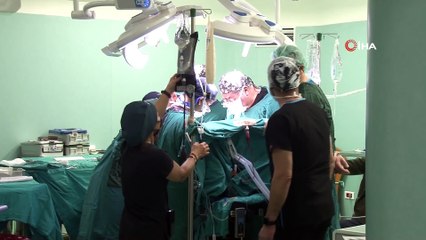 Korona virüse rağmen yıllık 34 bin ameliyat yapılabiliyor