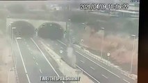 Tremendo accidente de tráfico en el que fallece un joven de 24 años y que ha quedado grabado por las cámaras de la autopista