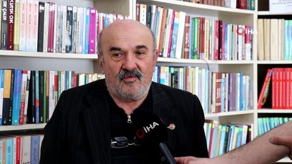 Bir kitapla başladı 55 yılda 12 bin kitaplık kütüphane kurdu