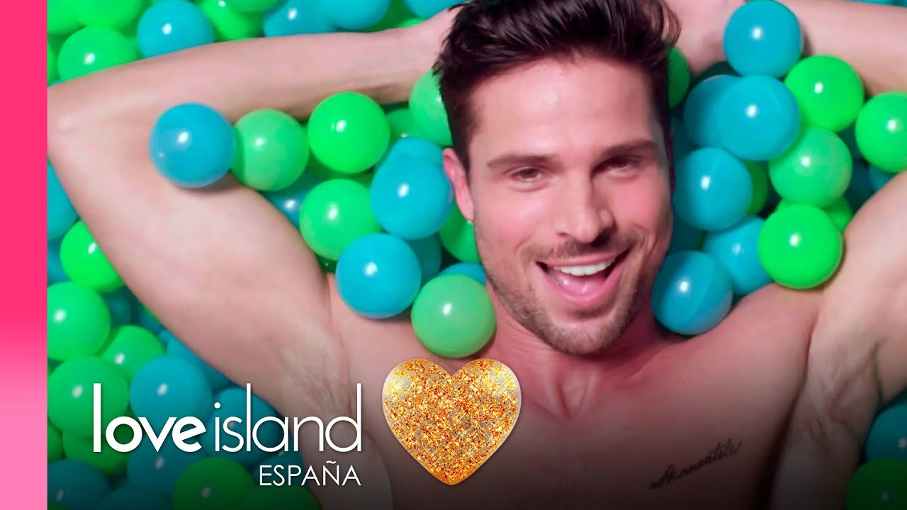 Promo de Love Island, programa presentado por Cristina Pedroche