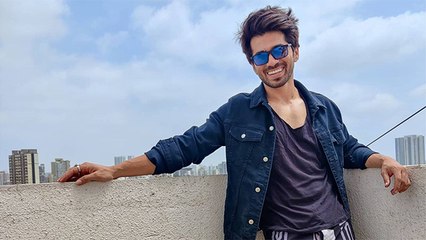 Karan Khandelwal Gets Injured While Making An Instagram Reel