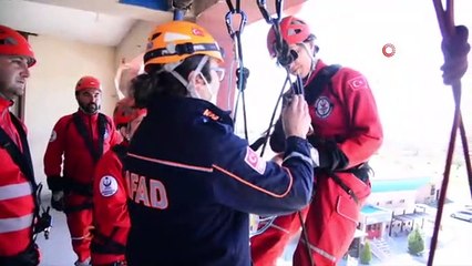 Gerçeğini aratmayan tatbikat! Böyle görüntülendi